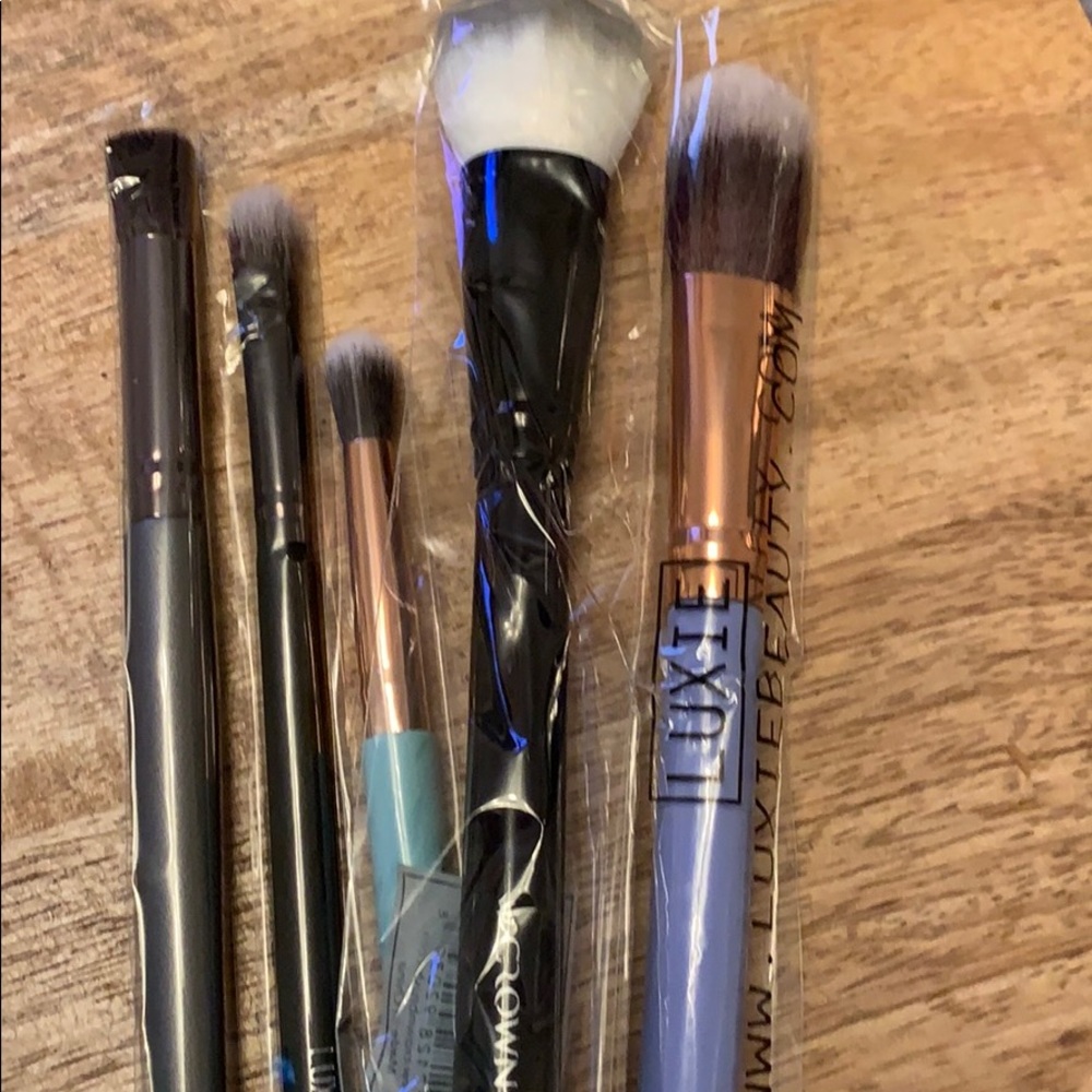 Make up brushes